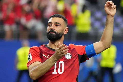 في ليلة تاريخية.. دموع صلاح تتصدر المشهد العالمي بعد الفوز على أستراليا